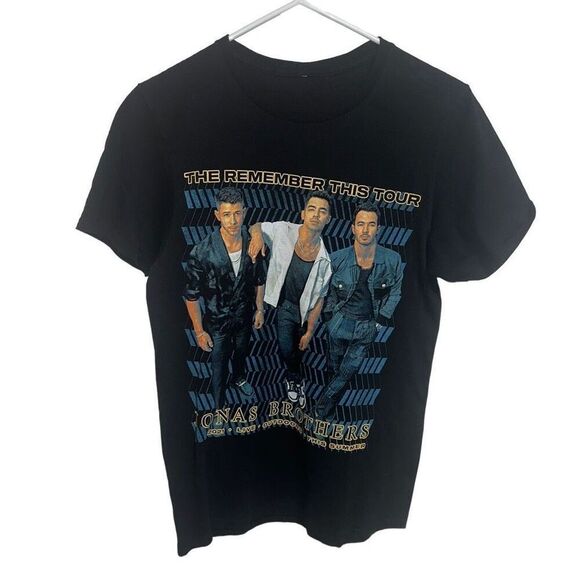 Jonas Brothers The Remember This Tour 2021 T-Shirt Concert Tour t-shirt - Picture 1 of 6